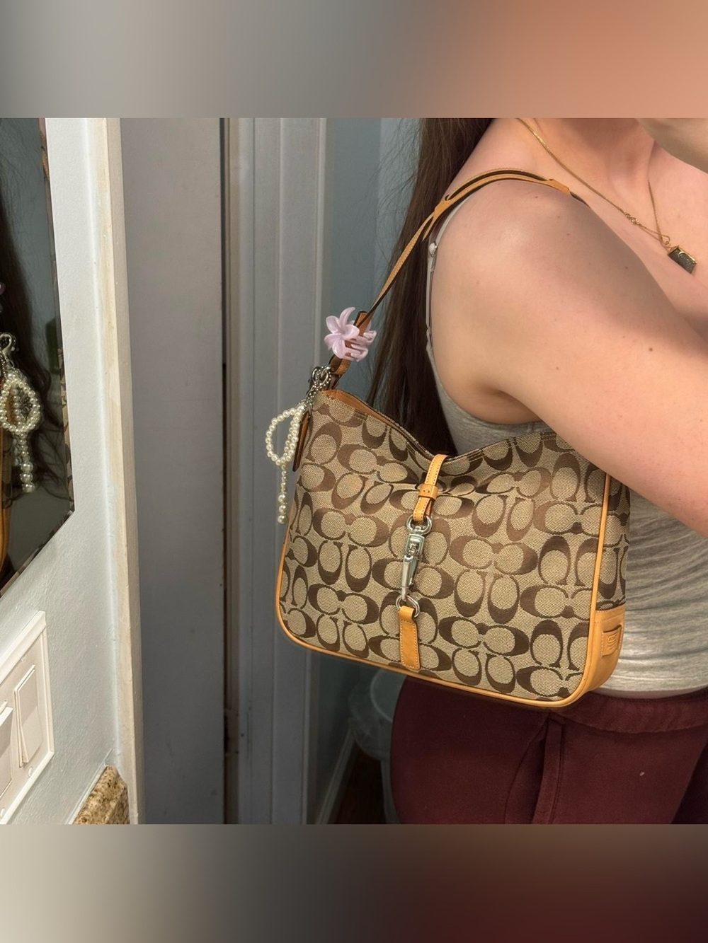 Vintage Slouchy Monogramed Coach Shoulder Bag with Clip Closure - Picture 8 of 8